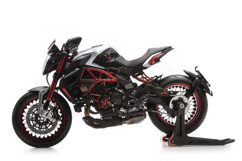 Illustration for article titled 2016 MV Agusta Brutale 800 And Lewis Hamilton Dragster RR: Small Changes And More Bling